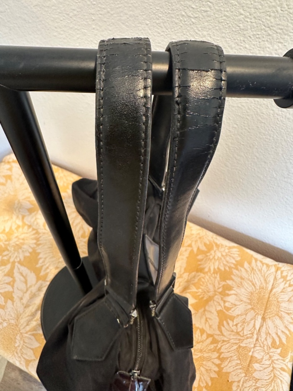 Vintage Thierry Mugler Hobo Bag With signature star closure - Picture 12 of 12